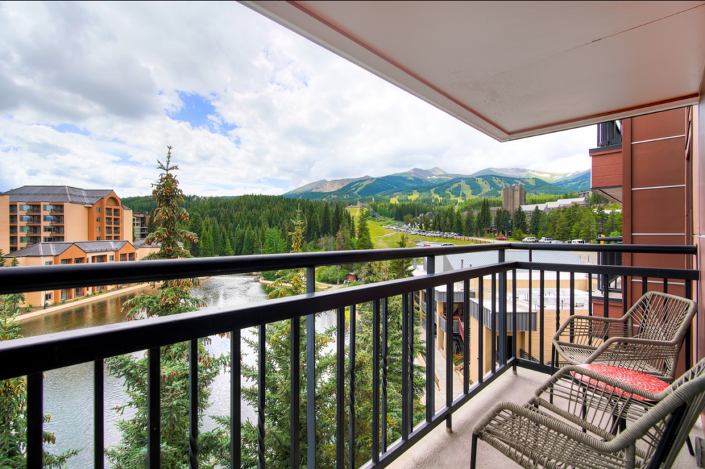 Luxe 2B/2B13 w/ Ski Area Views