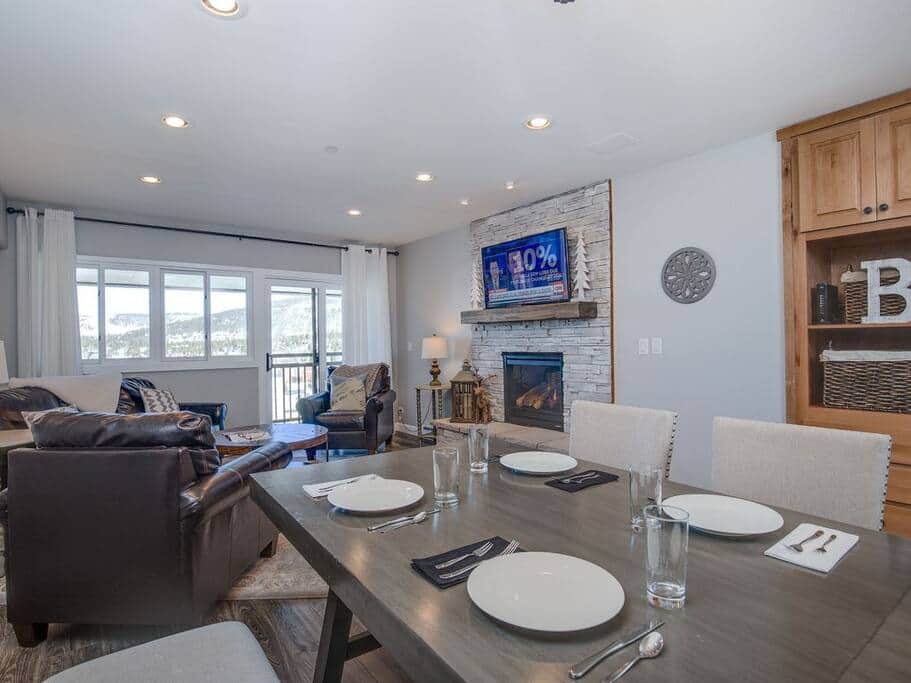 Ski In/Ski Out Condo Downtown
