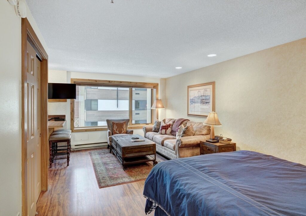 Stylish Studio (4416)