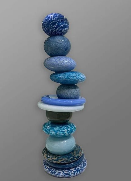 Robert Madvin glass sculpture art. Source: www.artsy.net